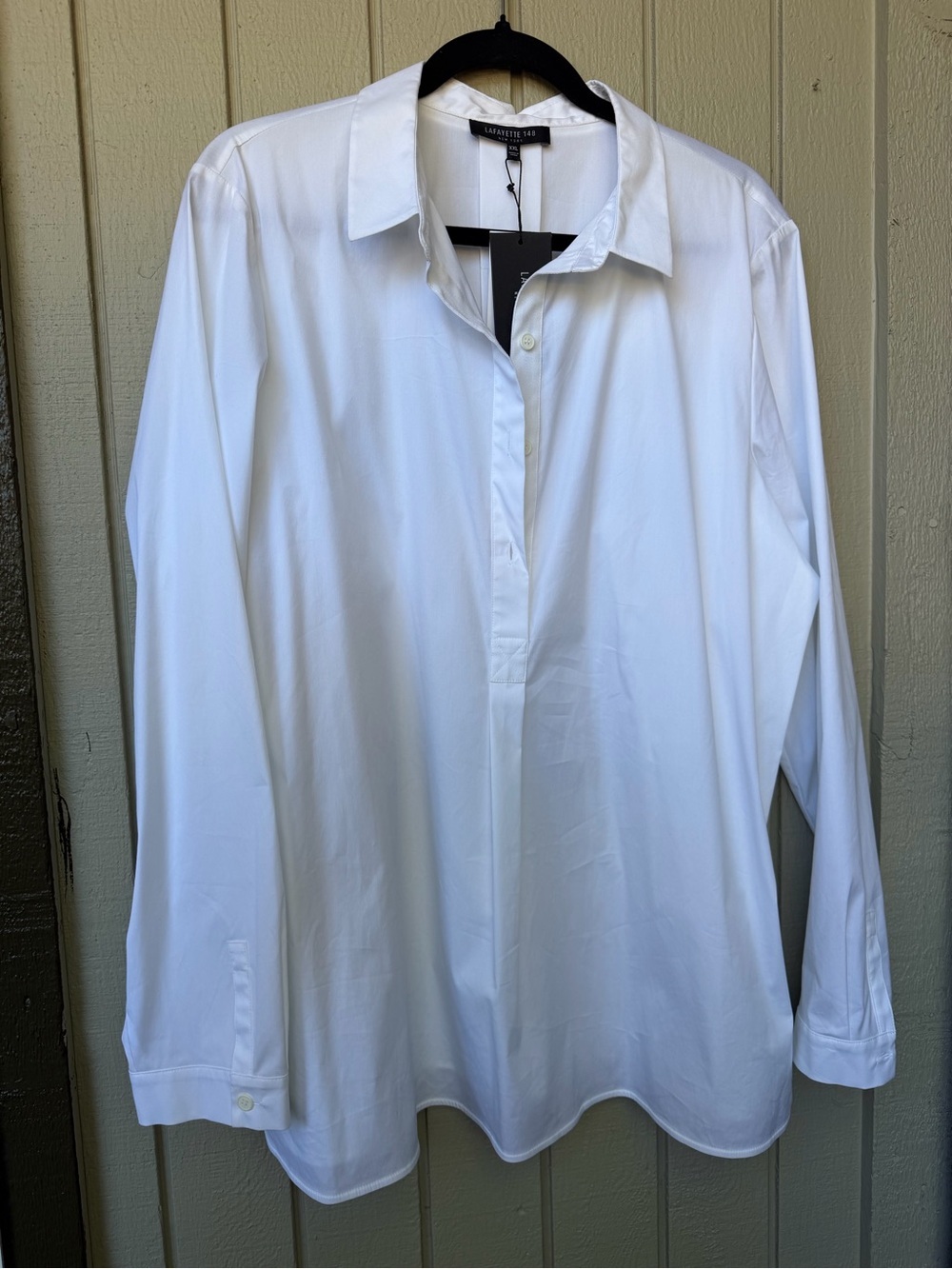 NWT Lafayette 148 New York White Woman’s  Stretch Poplin Button-Up Shirt